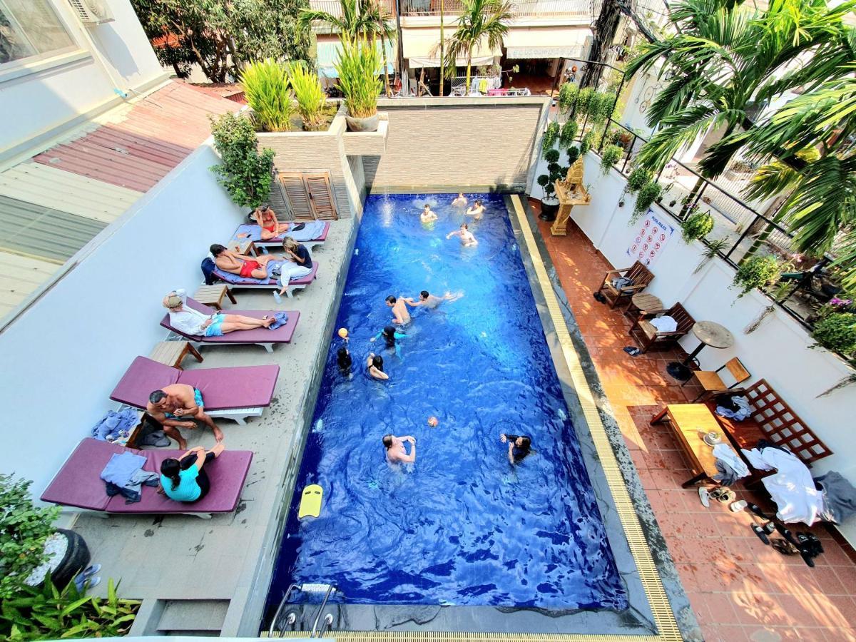 Darling Pub Hostel Siem Reap Exterior photo