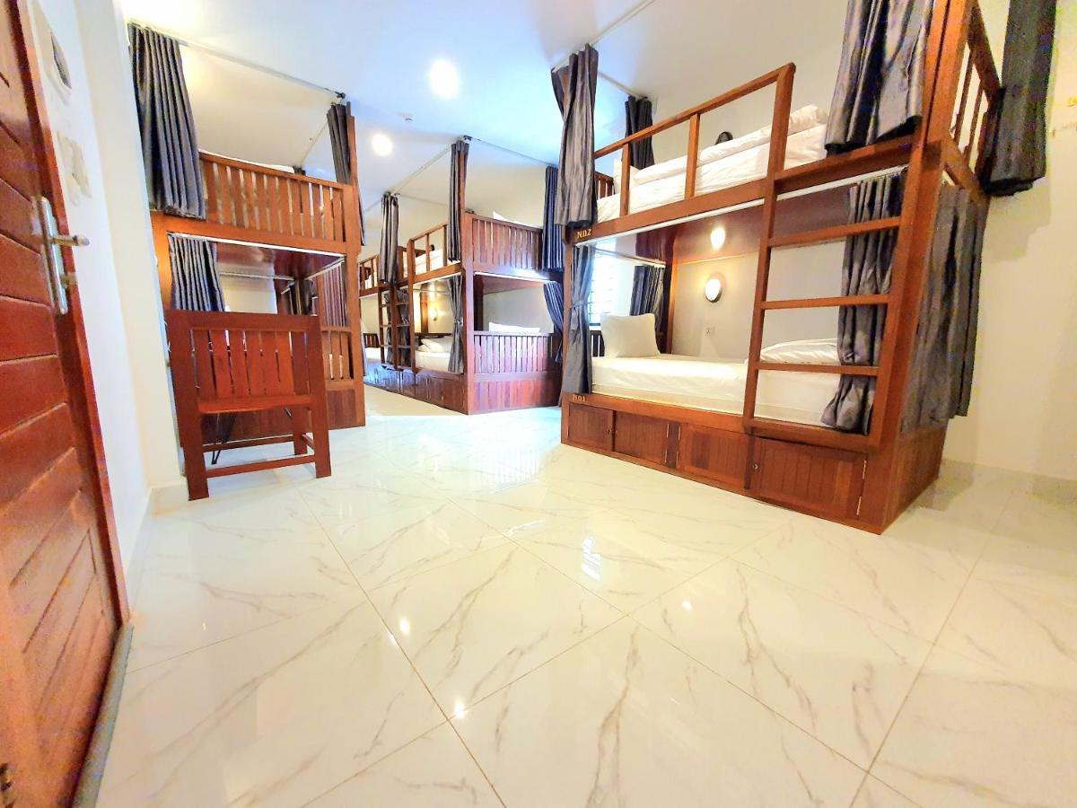 Darling Pub Hostel Siem Reap Exterior photo